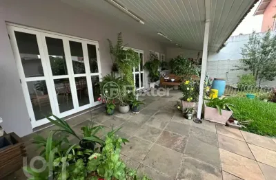 Casa com 3 quartos à venda na avenida rachel wolfrid, 63, morro santana, porto alegre, 165 m2 por r$ 680.000