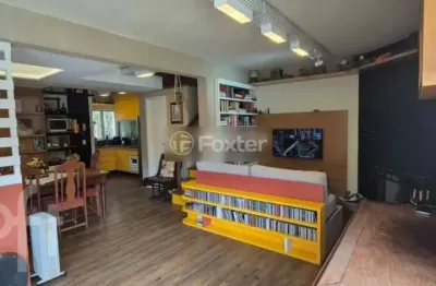 Casa em condomínio fechado com 3 quartos à venda na rua adão gregory, 290, mário quintana, porto alegre, 100 m2 por r$ 594.000