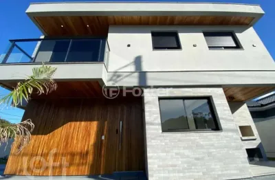 Casa com 3 quartos à venda na rua antônio jovita duarte, 11, forquilhas, são josé, 125 m2 por r$ 860.000