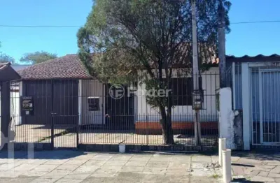 Casa com 3 quartos à venda na avenida salvador leão, 560, sarandi, porto alegre, 138 m2 por r$ 638.000
