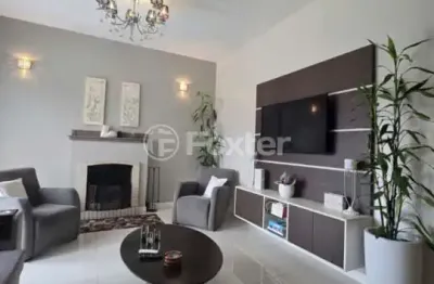 Casa com 5 quartos à venda na rua professora maria d'ávilla pinto, 299, cinqüentenário, caxias do sul, 396 m2 por r$ 1.790.000