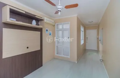 Apartamento com 2 quartos à venda na Rua Teixeira de Freitas, 732, Santo Antônio, Porto Alegre, 52 m2 por R$ 212.000