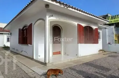 Casa com 4 quartos à venda na rua coronel américo, 1605, barreiros, são josé, 120 m2 por r$ 995.000
