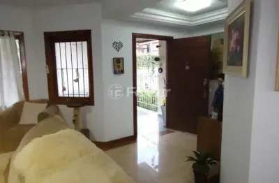 Casa à venda na rua alcebíades antônio dos santos, 614, nonoai, porto alegre, 25193 m2 por r$ 1.700.000