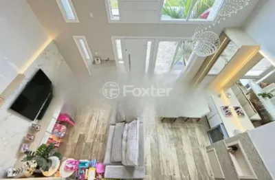 Casa com 2 quartos à venda na rua carlos maximiliano fayet, 106, hípica, porto alegre, 112 m2 por r$ 749.000