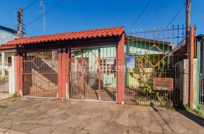 Casa com 3 quartos à venda na rua bispo isac aco, 90, rubem berta, porto alegre, 150 m2 por r$ 220.000
