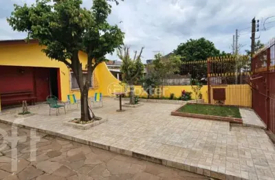 Casa com 3 quartos à venda na rua clóvis beviláqua, 196, harmonia, canoas, 49 m2 por r$ 1.300.000