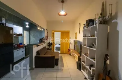 Apartamento com 2 quartos à venda na rua da república, 720, cidade baixa, porto alegre, 38 m2 por r$ 210.000