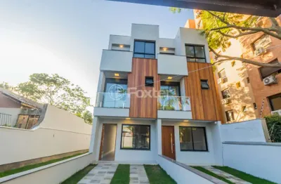 Casa com 3 quartos à venda na rua doutor pereira neto, 530, tristeza, porto alegre, 135 m2 por r$ 1.099.000