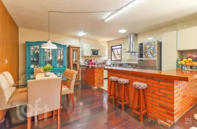 Casa com 3 quartos à venda na rua folha da tarde, 214, cristal, porto alegre, 174 m2 por r$ 1.080.000
