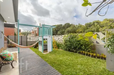 Casa com 3 quartos à venda na rua grumixama, 200, campeche, florianópolis, 135 m2 por r$ 1.380.000