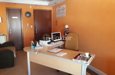 Sala comercial com 1 sala à venda na rua cristóvão pereira, 99, passo da areia, porto alegre, 30 m2 por r$ 108.000