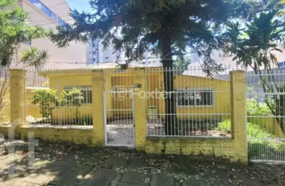 Casa com 3 quartos à venda na rua eliziário goulart da silva, 93, cristo redentor, porto alegre, 305 m2 por r$ 850.000