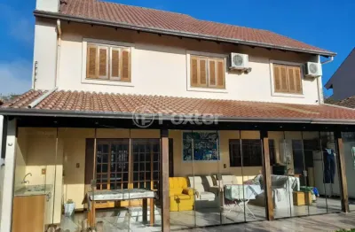 Casa com 4 quartos à venda na rua engenheiro tito marques fernandes, 150, ipanema, porto alegre, 252 m2 por r$ 1.600.000