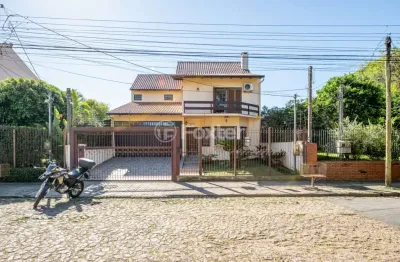 Casa com 4 quartos à venda na rua engenheiro tito marques fernandes, 150, ipanema, porto alegre, 252 m2 por r$ 1.520.000
