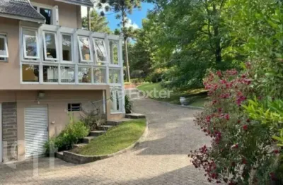 Casa com 5 quartos à venda na rua joão wender, 420, vila luiza, canela, 270 m2 por r$ 2.800.000