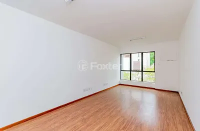 Sala comercial com 1 sala à venda na rua itororó, 211, menino deus, porto alegre, 37 m2 por r$ 140.250