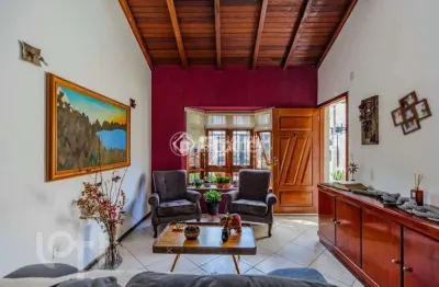 Casa com 3 quartos à venda na rua irany de oliveira sant'anna, 41, hípica, porto alegre, 140 m2 por r$ 725.000