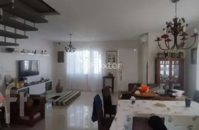 Casa com 3 quartos à venda na rua do farol, 209, campeche, florianópolis, 200 m2 por r$ 2.150.000
