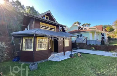 Casa com 3 quartos à venda na rua roma, 221, mato queimado, gramado, 177 m2 por r$ 850.000