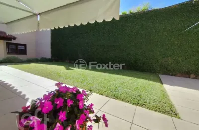 Casa com 4 quartos à venda na rua monte bonito, 109, jardim floresta, porto alegre, 223 m2 por r$ 1.150.000