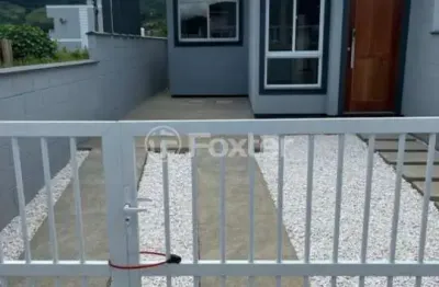 Casa com 2 quartos à venda na rua rodrigo duarte, 702, alto aririu, palhoça, 50 m2 por r$ 335.000