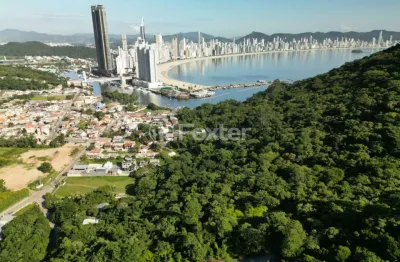 Apartamento à venda na rua bento cunha, 13, barra, balneário camboriú por r$ 2.199.000