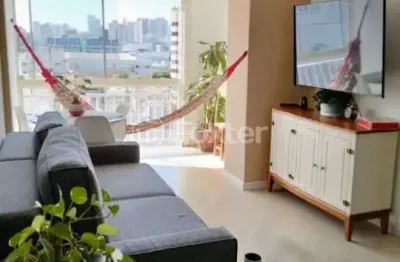 Apartamento com 2 quartos à venda na rua tomaz flores, 82, independência, porto alegre, 68 m2 por r$ 850.000