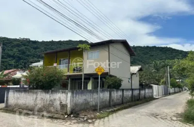 Casa com 4 quartos à venda na rua joão fedoca, 339, pinheira, palhoça, 146 m2 por r$ 395.000
