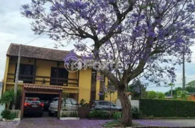 Casa com 3 quartos à venda na rua evangelina porto, 425, vila joão pessoa, porto alegre, 266 m2 por r$ 700.000