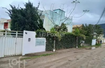 Casa com 2 quartos à venda na servidão nunes silveira, 16, são joão do rio vermelho, florianópolis, 74 m2 por r$ 280.000