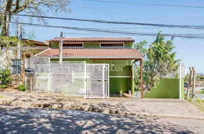 Casa com 2 quartos à venda na rua evangelista francisco da silva, 93, cavalhada, porto alegre, 100 m2 por r$ 600.000