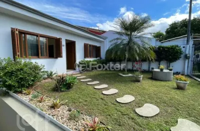 Casa com 4 quartos à venda na rua josé de alencar, 119, vila olímpica, esteio, 184 m2 por r$ 800.000