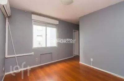 Apartamento com 2 quartos à venda na avenida professor oscar pereira, 980, azenha, porto alegre, 52 m2 por r$ 235.000