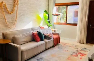 Casa em condomínio fechado com 2 quartos à venda na avenida orleaes, 105, guarujá, porto alegre, 196 m2 por r$ 590.000