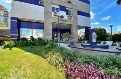 Apartamento com 3 quartos à venda na rua são francisco, 906, santana, porto alegre, 75 m2 por r$ 640.000