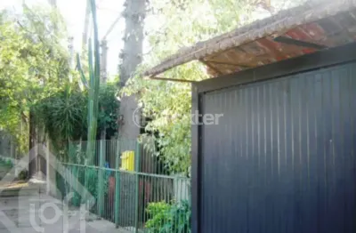 Casa com 4 quartos à venda na rua marechal mesquita, 15, teresópolis, porto alegre, 126 m2 por r$ 300.000