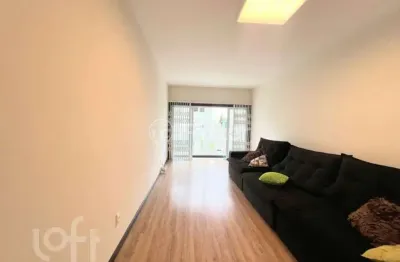 Apartamento com 3 quartos à venda na rua emir rosa, 593, centro, florianópolis, 121 m2 por r$ 1.200.000