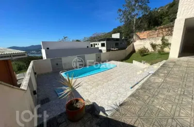 Casa com 3 quartos à venda na rua doutor eros merlin, 67, centro, florianópolis, 267 m2 por r$ 1.590.000