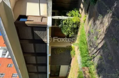 Casa com 3 quartos à venda na rua desembargador alves nogueira, 60, petrópolis, porto alegre, 350 m2 por r$ 2.850.000