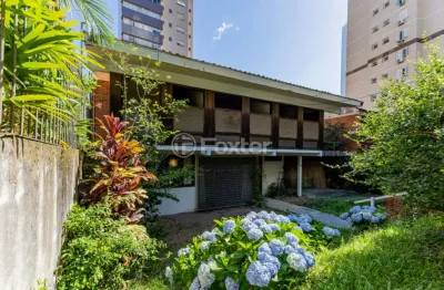 Casa com 3 quartos à venda na rua desembargador alves nogueira, 60, petrópolis, porto alegre, 350 m2 por r$ 2.700.000