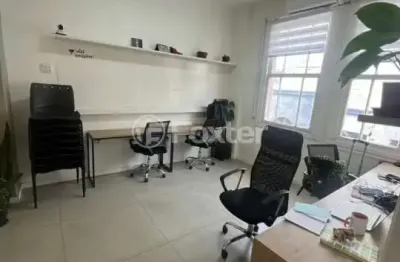 Sala comercial com 1 sala à venda na rua caldas júnior, 20, centro histórico, porto alegre, 52 m2 por r$ 120.000