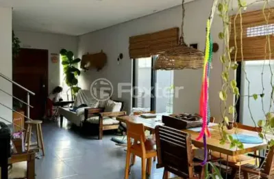 Casa com 3 quartos à venda na servidão venâncio bernardino das chagas, 1, rio tavares, florianópolis, 115 m2 por r$ 999.000