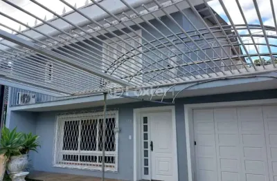 Casa com 5 quartos à venda na estrada vila maria, 173, cavalhada, porto alegre, 250 m2 por r$ 715.000