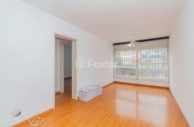Apartamento com 2 quartos à venda na avenida cristóvão colombo, 1125, moinhos de vento, porto alegre, 73 m2 por r$ 470.000