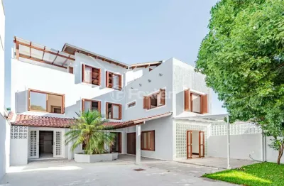 Casa com 3 quartos à venda na rua pasteur, 395, ipanema, porto alegre, 291 m2 por r$ 1.300.000