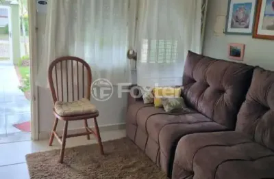 Casa em condomínio fechado com 2 quartos à venda na rua dos cravos, 3863, centro, capão da canoa, 64 m2 por r$ 320.000