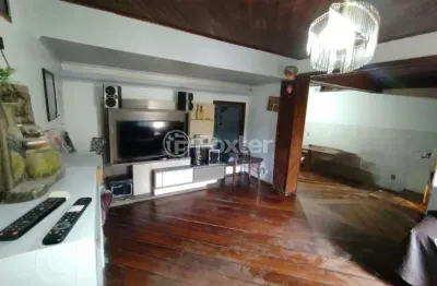 Casa com 3 quartos à venda na rua erechim, 211, nonoai, porto alegre, 420 m2 por r$ 1.350.000