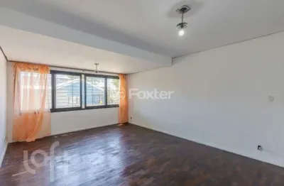 Casa com 3 quartos à venda na rua álvaro moreira, 20, santo antônio, porto alegre, 281 m2 por r$ 530.000