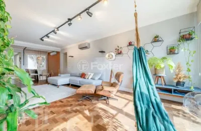 Apartamento com 3 quartos à venda na rua hilário ribeiro, 2, moinhos de vento, porto alegre, 141 m2 por r$ 1.095.000